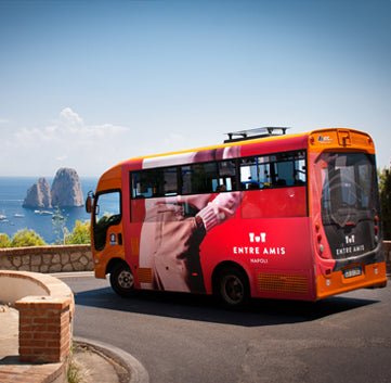 Outdoor Advertising in movimento - EntreAmis