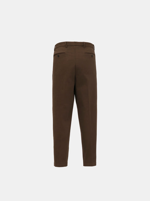 PANTALONE CON PINCES COMFORT FIT