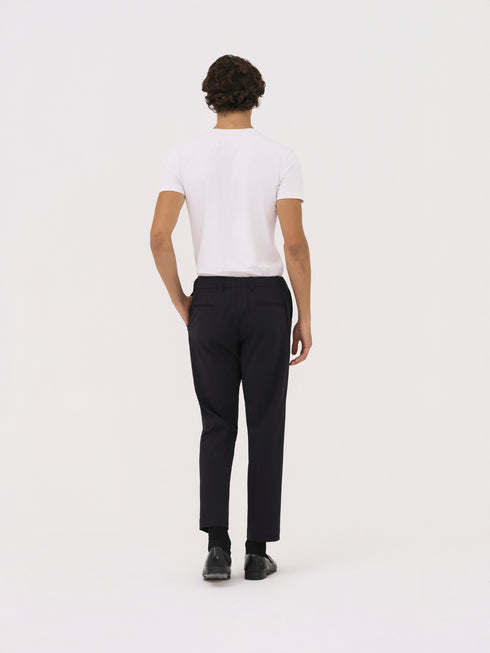 PANTALONE CON ELASTICO E PINCES